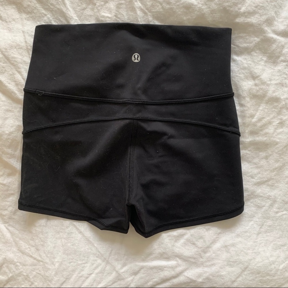Lululemon 4” shorts